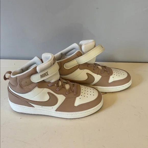 Nike Kids Sneakers - Tan and White - Picture 2 of 6